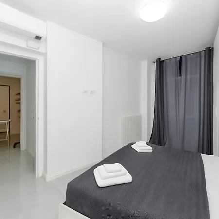 Vivimihome - Ronchi House アパート *