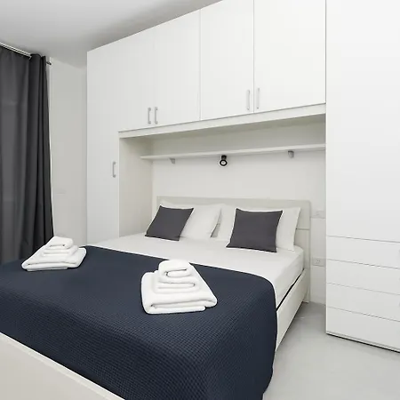 アパート Vivimihome - Ronchi House