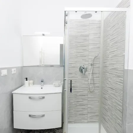 Vivimihome - Ronchi House * ミラノ