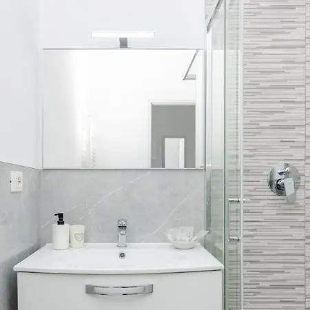 Vivimihome - Ronchi House アパート ミラノ